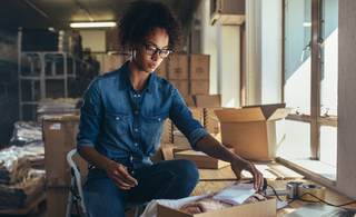 Nên chọn bán hàng Dropshipping hay Amazon FBA?